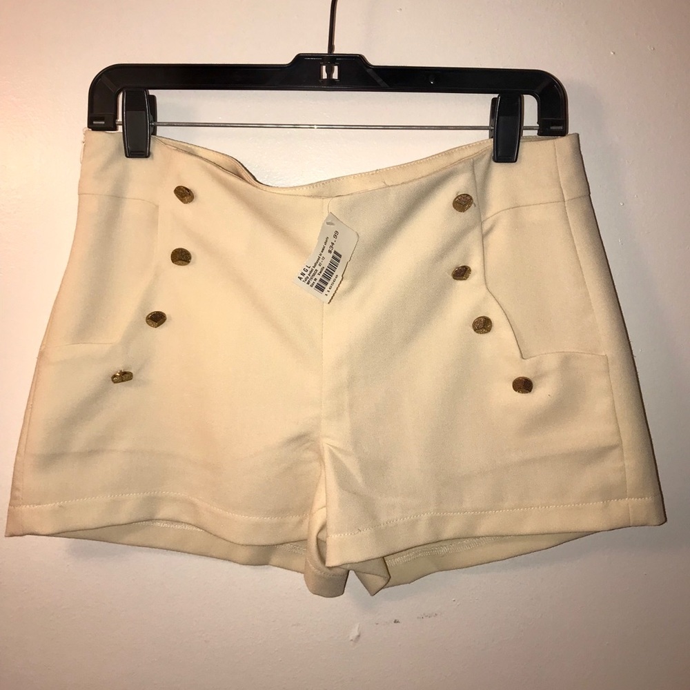 High wasted shorts